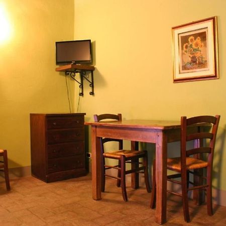 Вілла Podere Pian De' Cortini Serravalle  Екстер'єр фото